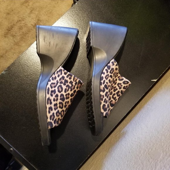 Womens Andiamo Leopard Sandal High Heel Shoe Size 10 Leopard Print Sandal - Picture 5 of 8